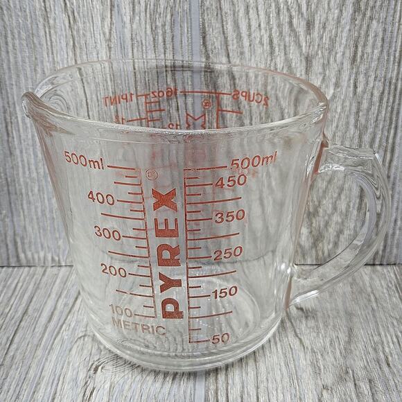 Vintage Pyrex 516J-8 D-Handle 2 Cup Glass Measuring Cup Red Print 500ml 16oz - Picture 4 of 6